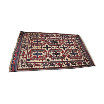 Ancien tapis d'orient. 280 x 178 cm.