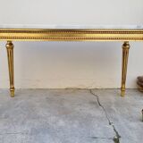 Table basse style Louis XVI en marbre et bois doré