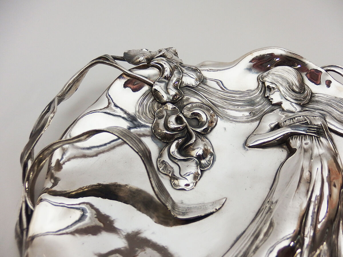 Art Nouveau card dish by WMF