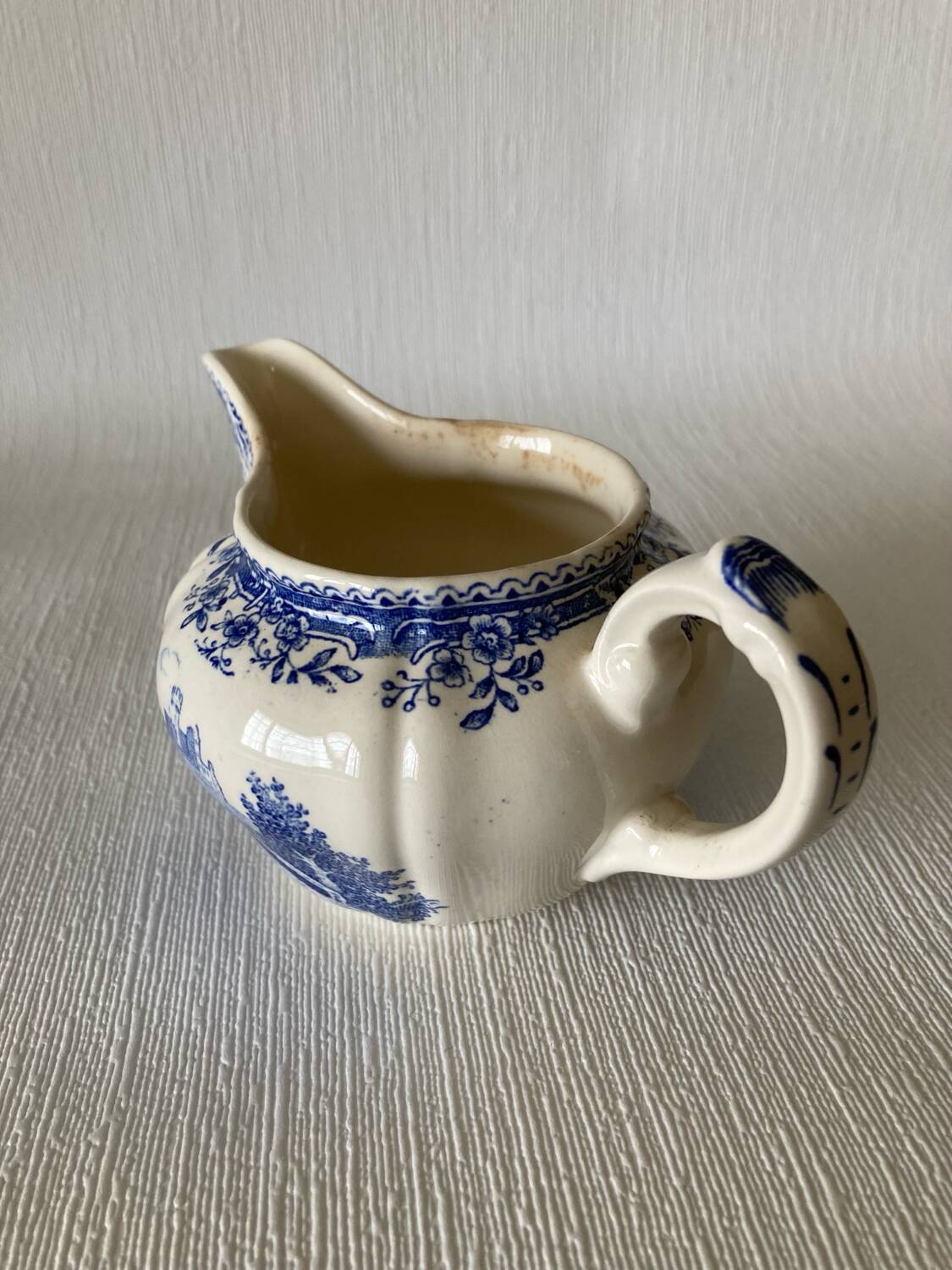 Small Villeroy and Boch Burgenland blue creamer