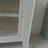 Vitrine, console vintage réenchantée en gris perle, plateau bois.
