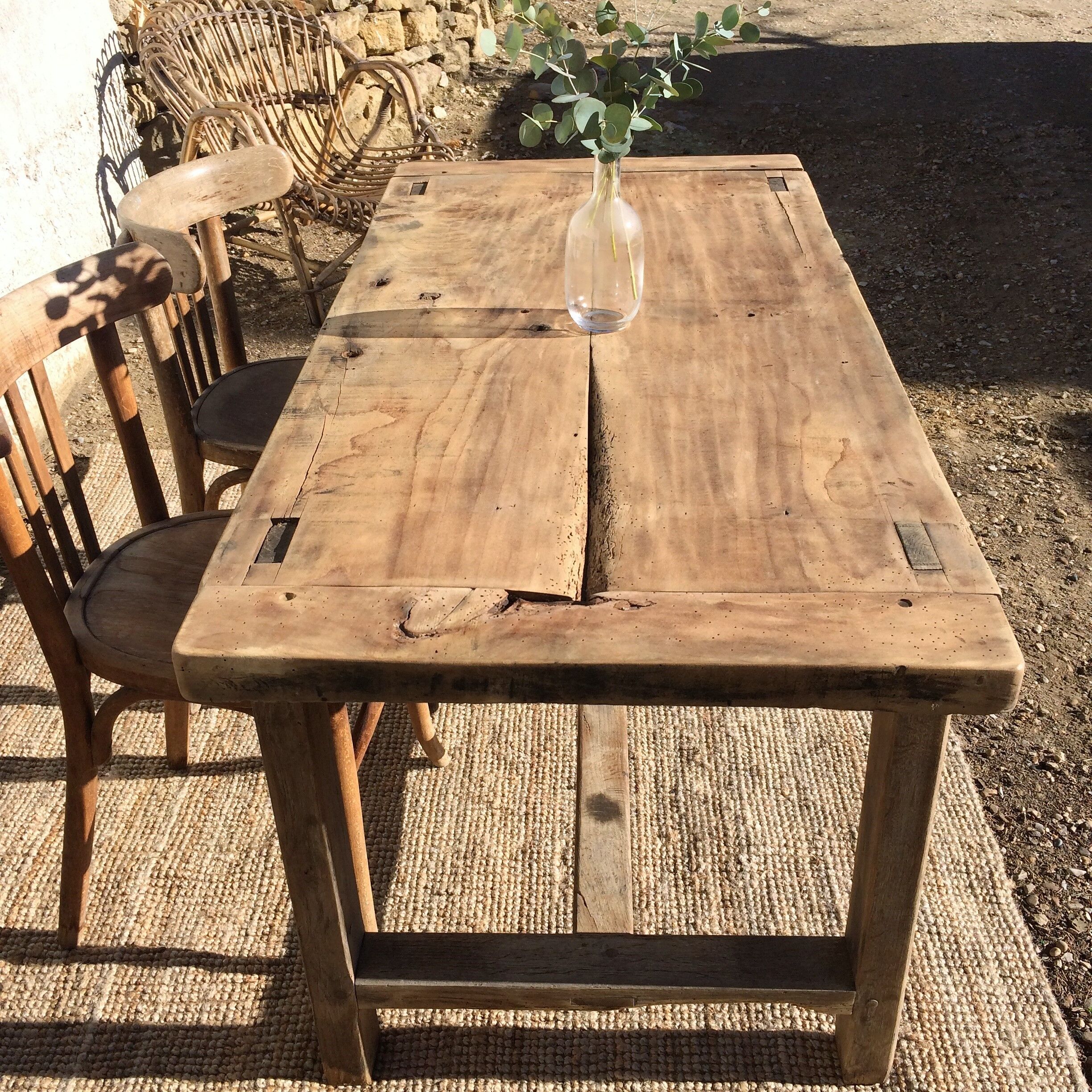 Table de ferme rustique