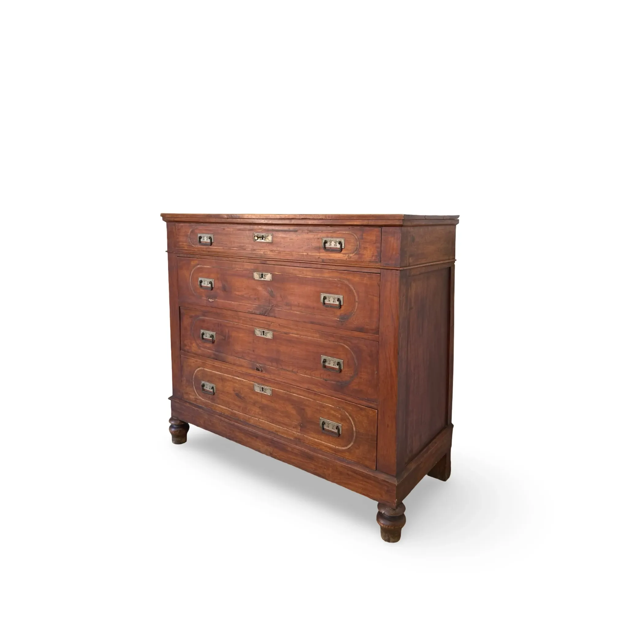 Antique Italian walnut chest of drawers dating to the late 19th centur