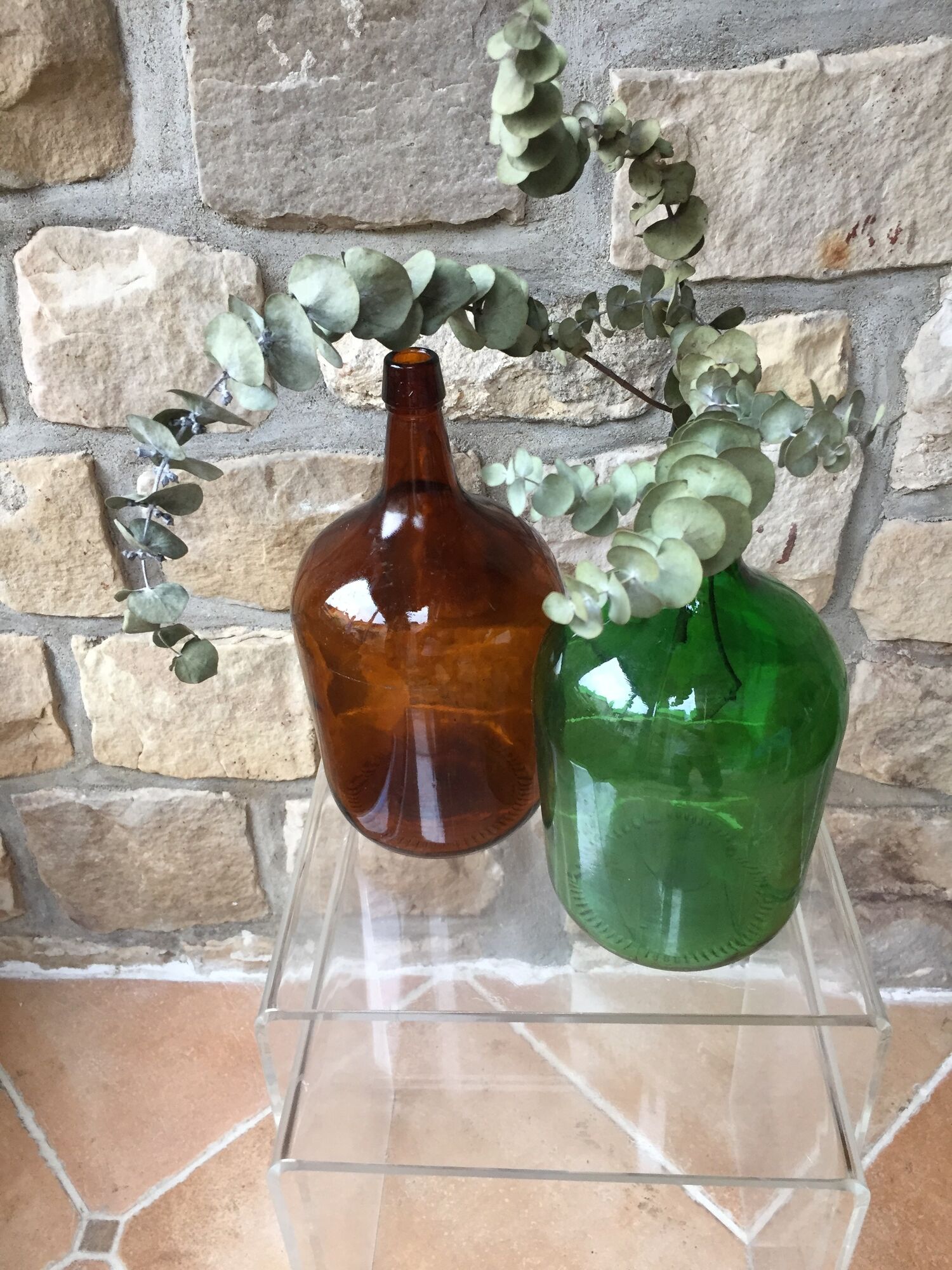 Lot of two demijohns