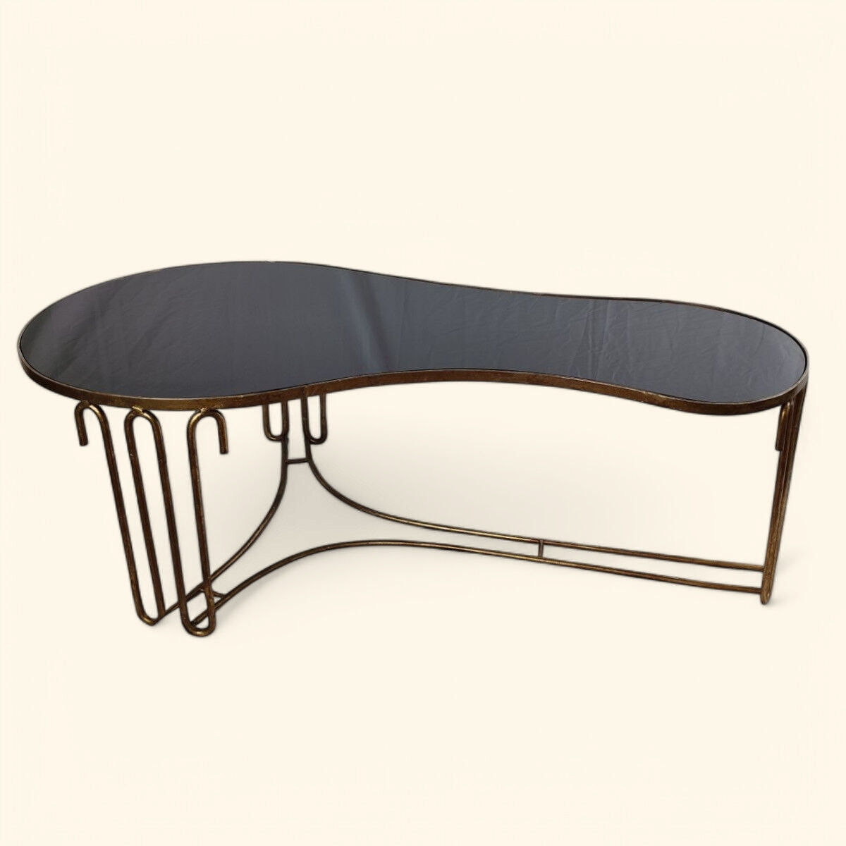 Table Rognon en Métal Doré DLG de Jean Royère