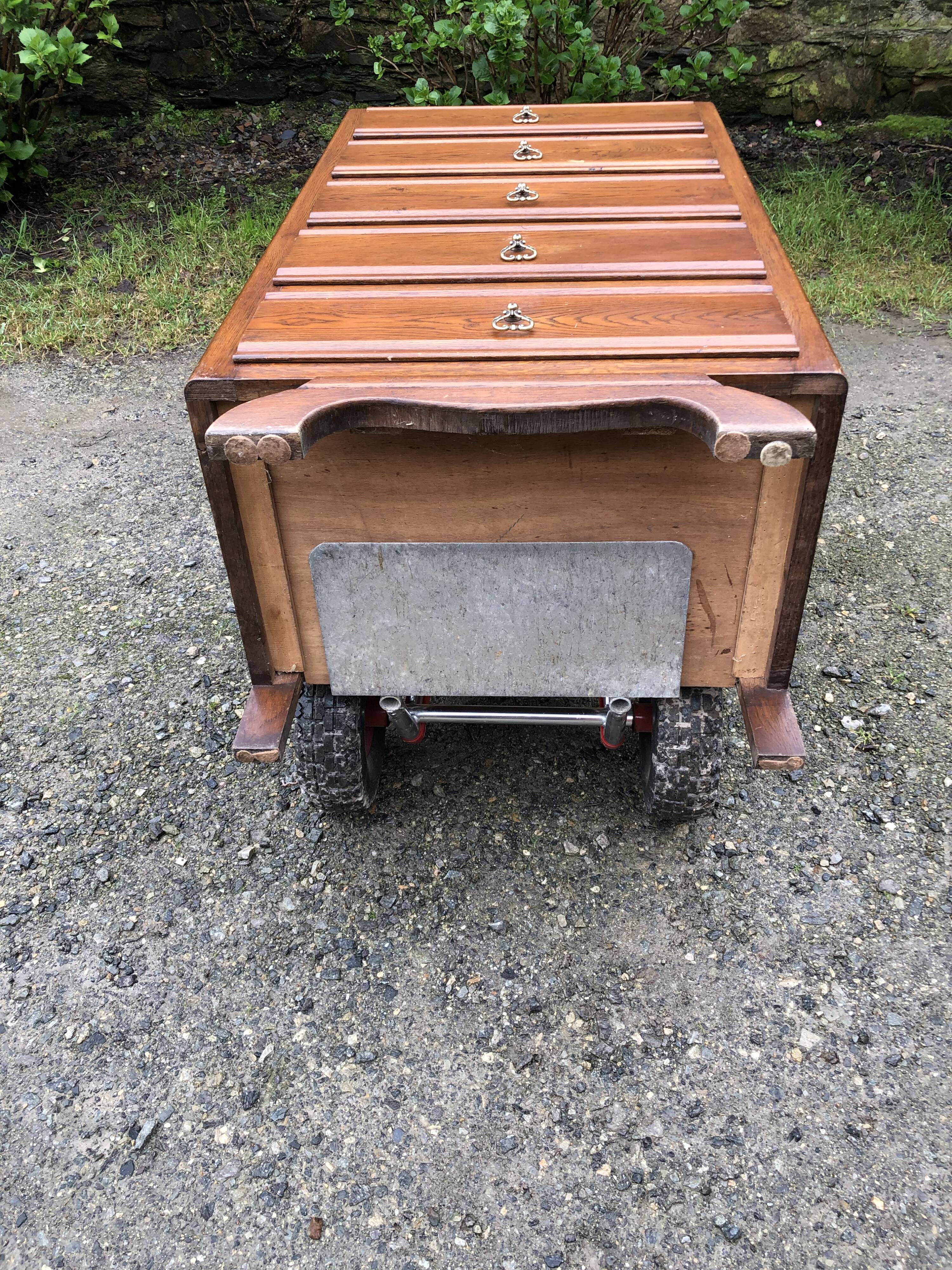 Chiffonnier, commode vintage en chêne à 5 tiroirs