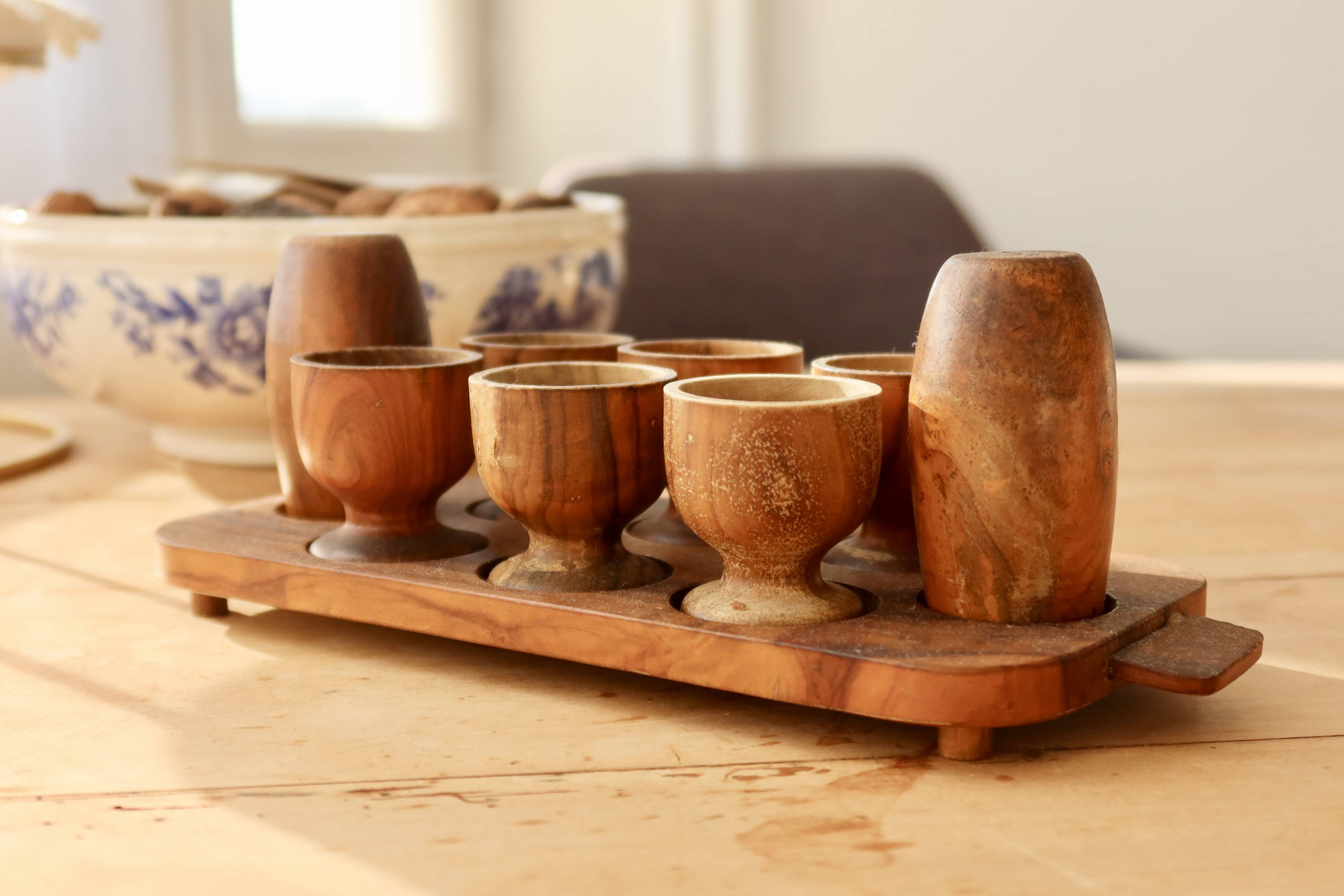 6 vintage wooden egg cups and salt and pepper shakers - Mid-century