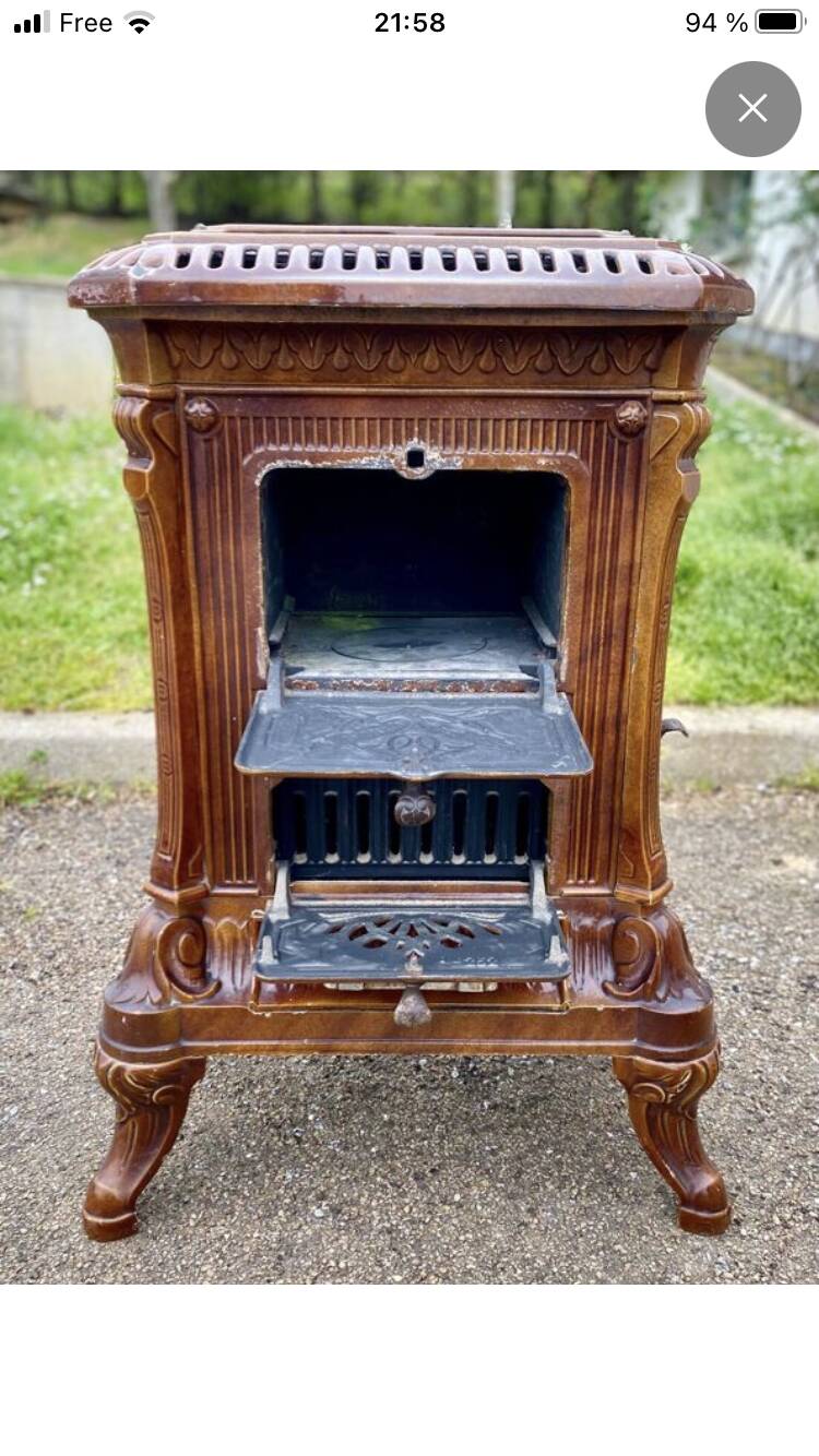 Antique enamelled cast iron pan