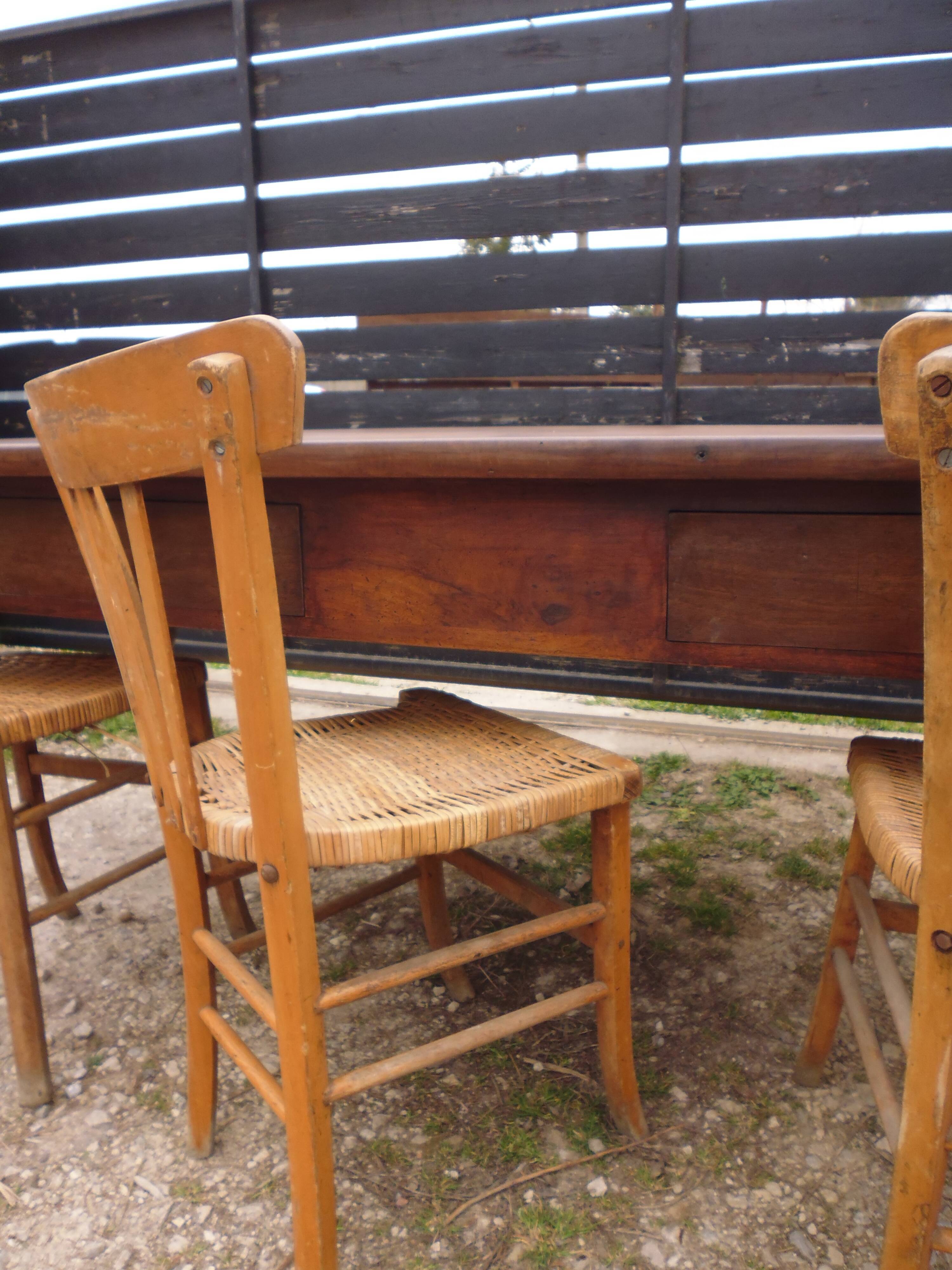 8-seater walnut farm table 199 cm 19th century