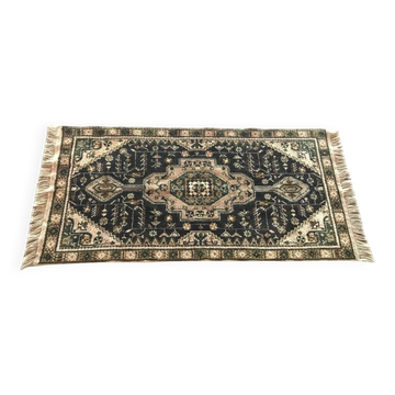 Tapis turc vintage avec design de médaillon