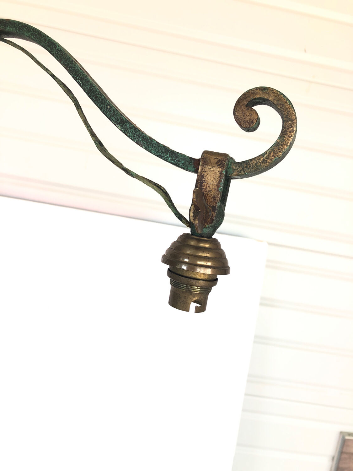 Lampadaire en fer forgé vert et doré vintage année 50