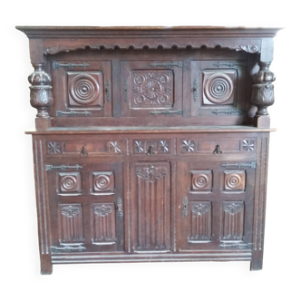 Handcrafted Basque Sideboard, in Oak, Imposing but Refined - Early 20th Century