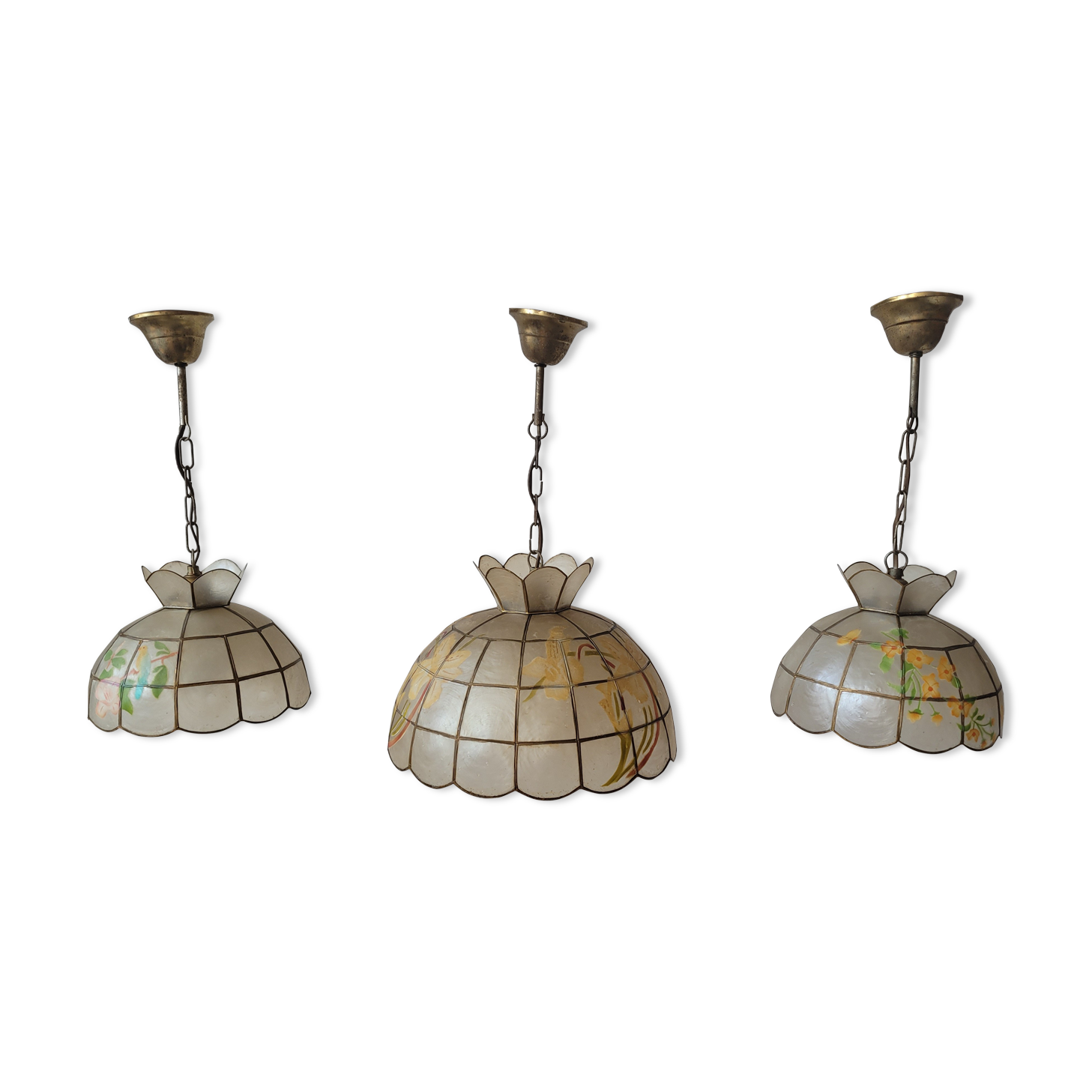 Set of 3 chandeliers in mother-of-pearl and brass