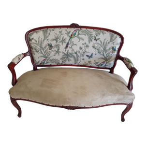 Canapé style Louis XV entièrement rénové par un tapissier d’ameublement