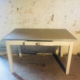 1930s country table/bistro table in its pattine