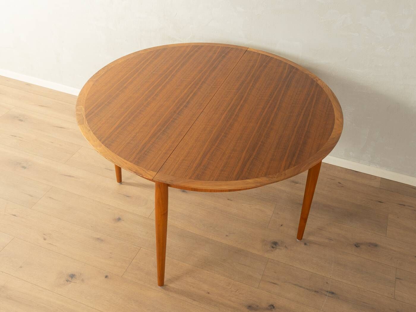 Round butterfly dining table by Lübke, 1960s, teak