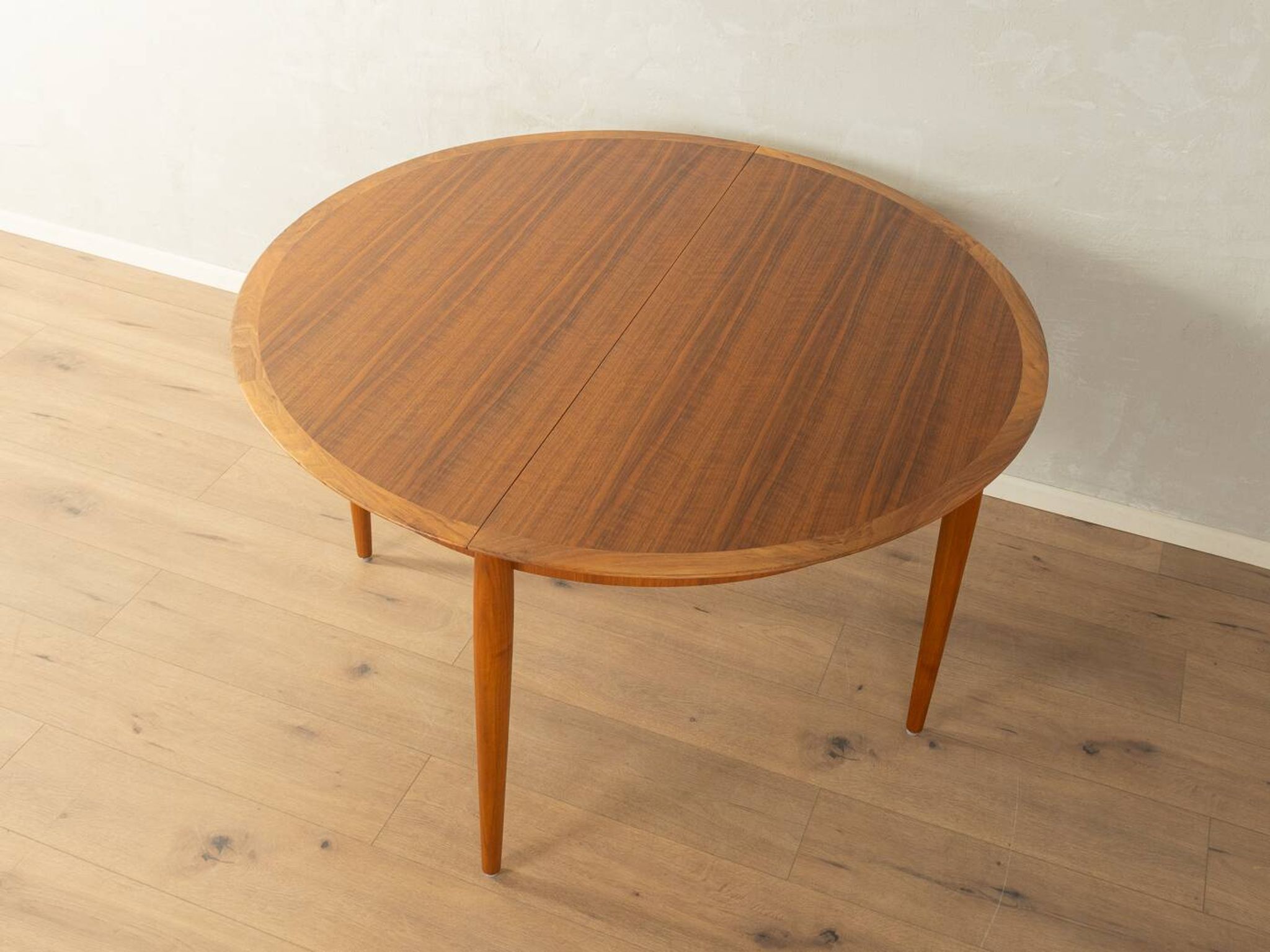 Round butterfly dining table by Lübke, 1960s, teak