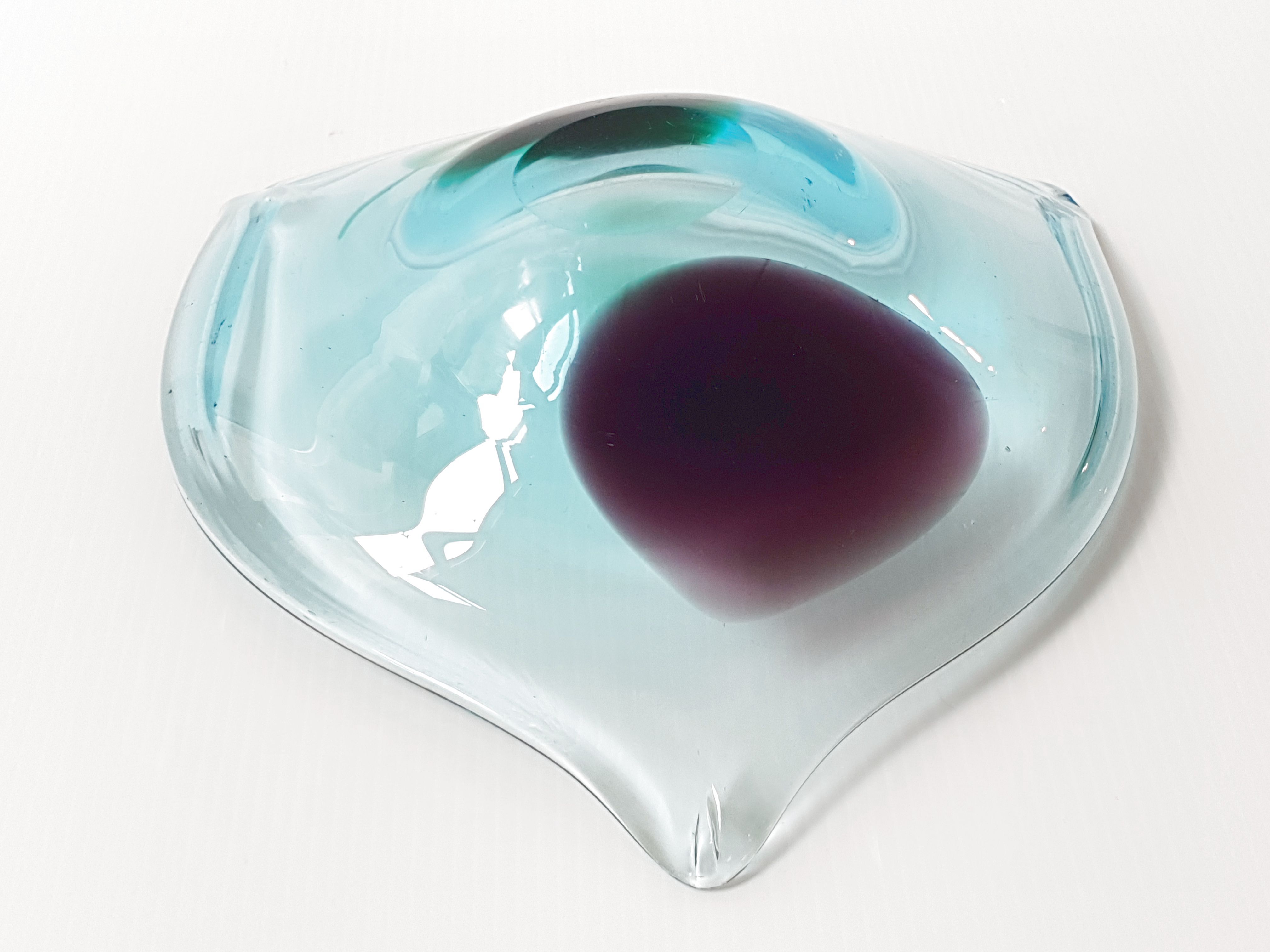 Vintage glass triket bowl
