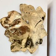 Plat décoratif en forme de feuille – Bronze doré – Début XXᵉ siècle
