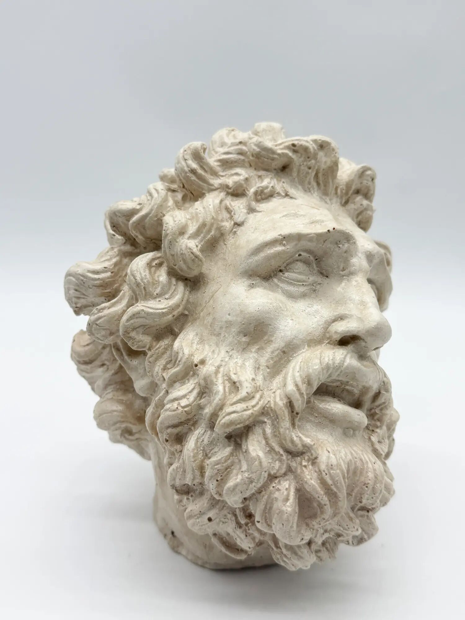 "Head of Laocoön" in plaster, contemporary reproduction, 20th century
