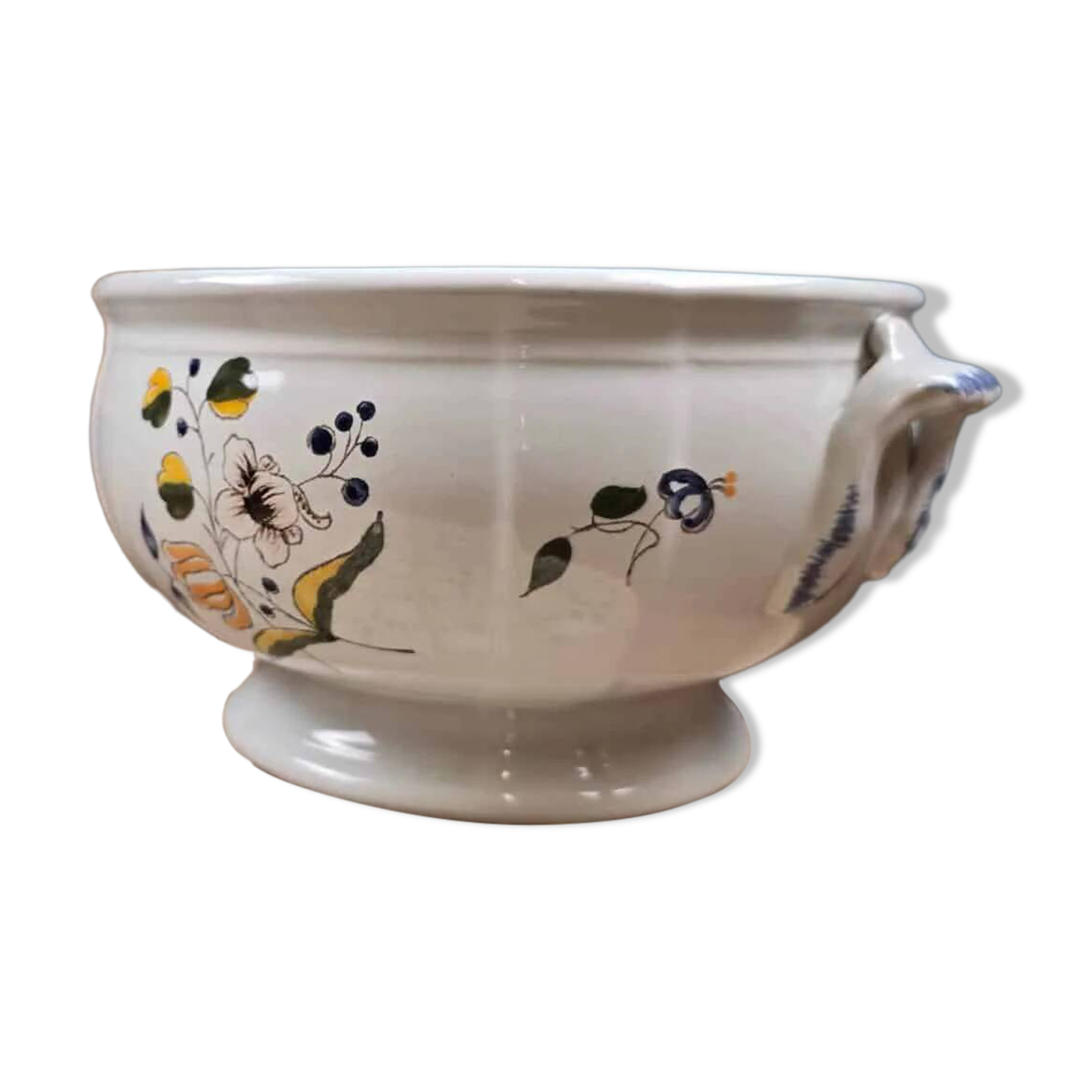 Vintage soup tureen base MBFA Pornic Aunis M.A., hand-painted earthenware