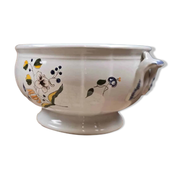Vintage soup tureen base MBFA Pornic Aunis M.A., hand-painted earthenware