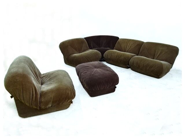 Airborne sofa model patate 1970