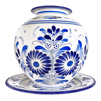 Globular vase and its saucer tray in faience de Quimper. limited edition, handmade