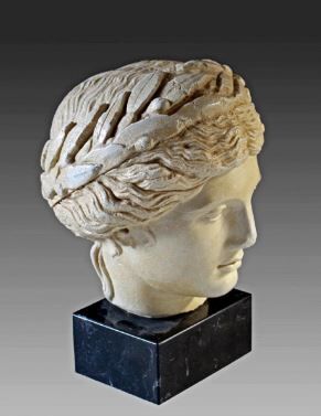 reproduction of the laureate Apollo head from Vaison-la-Romaine