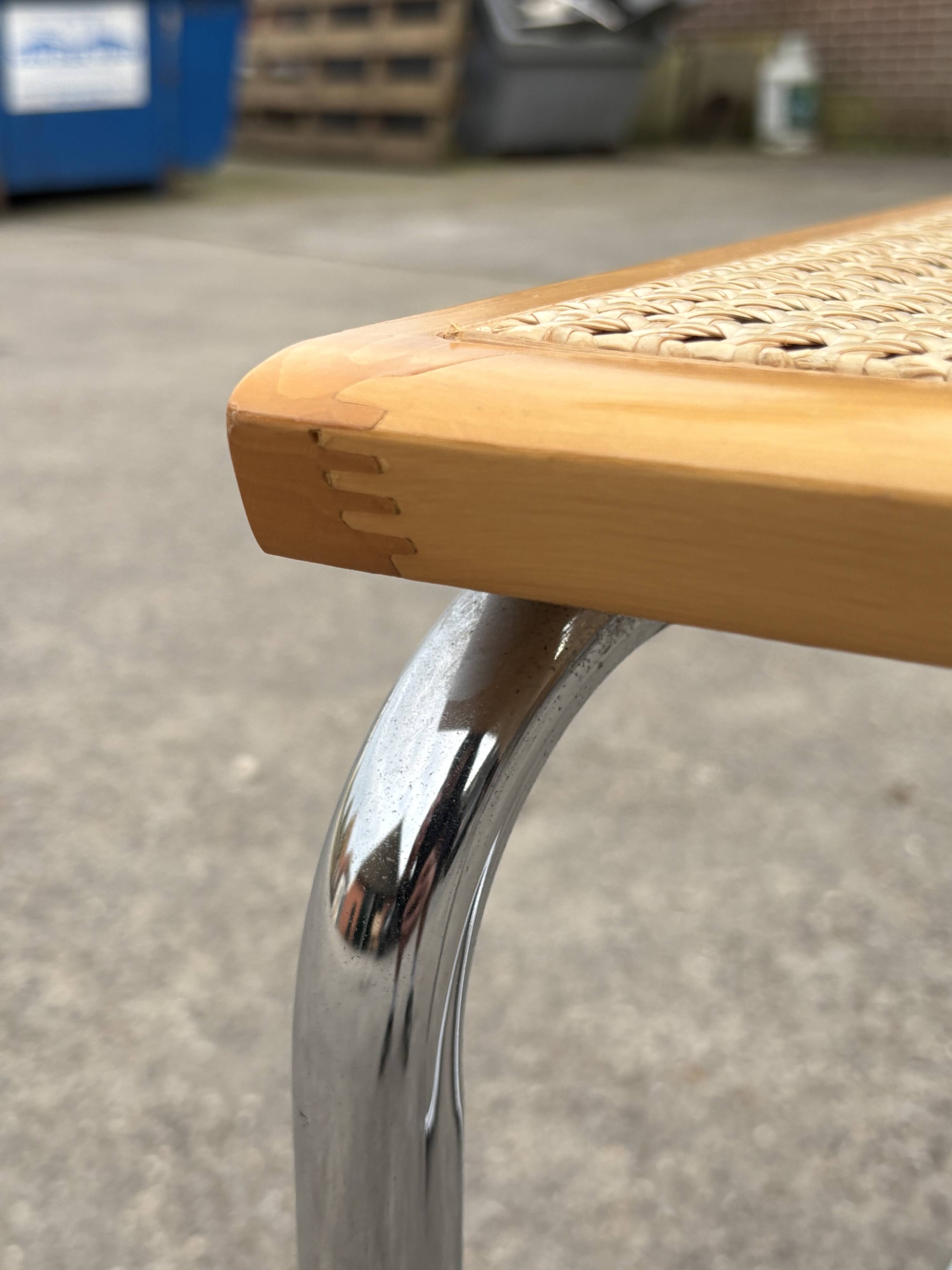 Set of 4 Cesca chairs model B64 with armrests Cesca Marcel breuer design