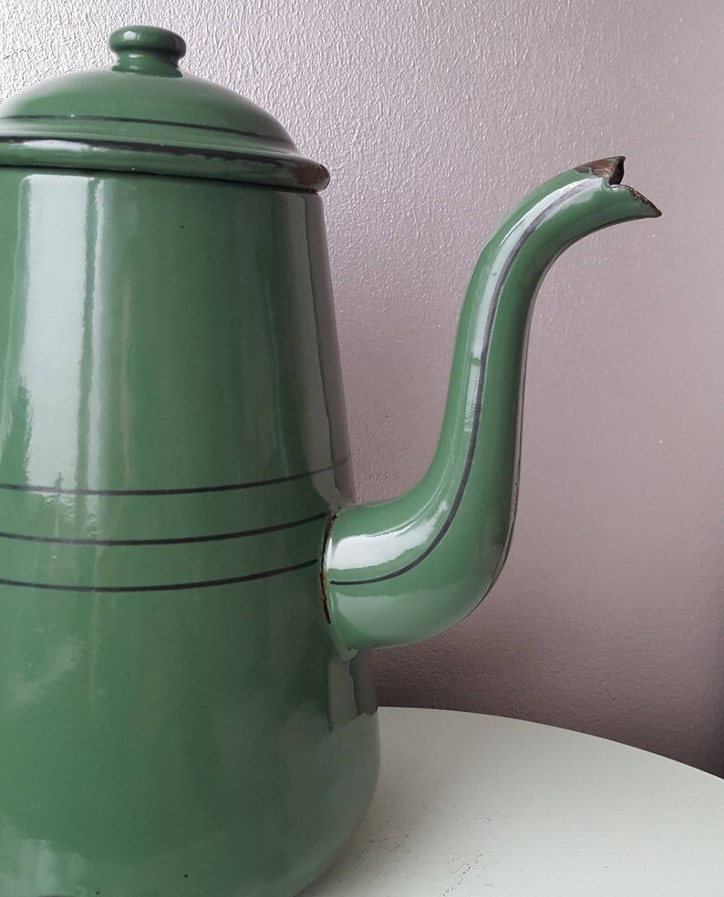 Vintage pitcher in green enamel 1960