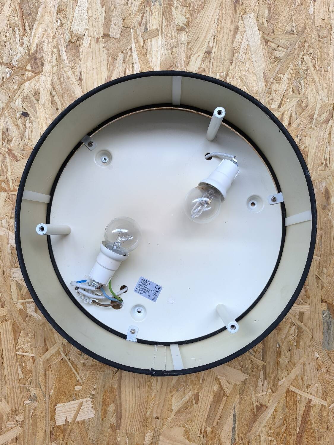 Plafonnier des années 80 massive