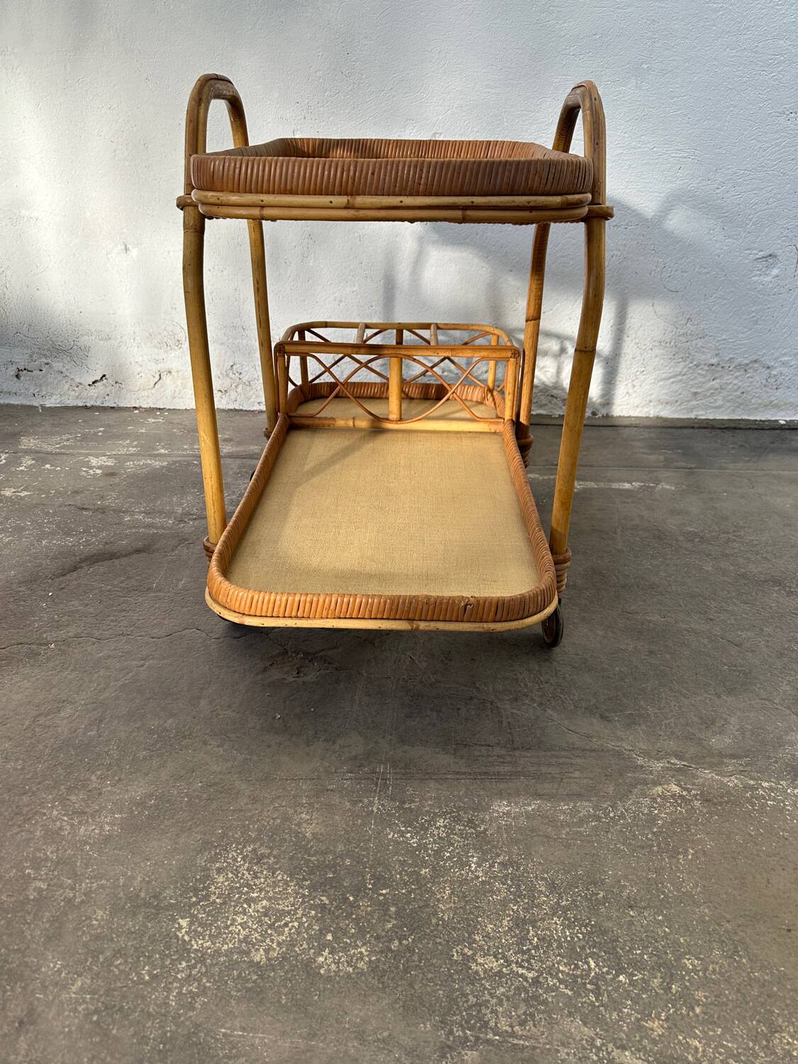 Rattan serving cart with removable tray