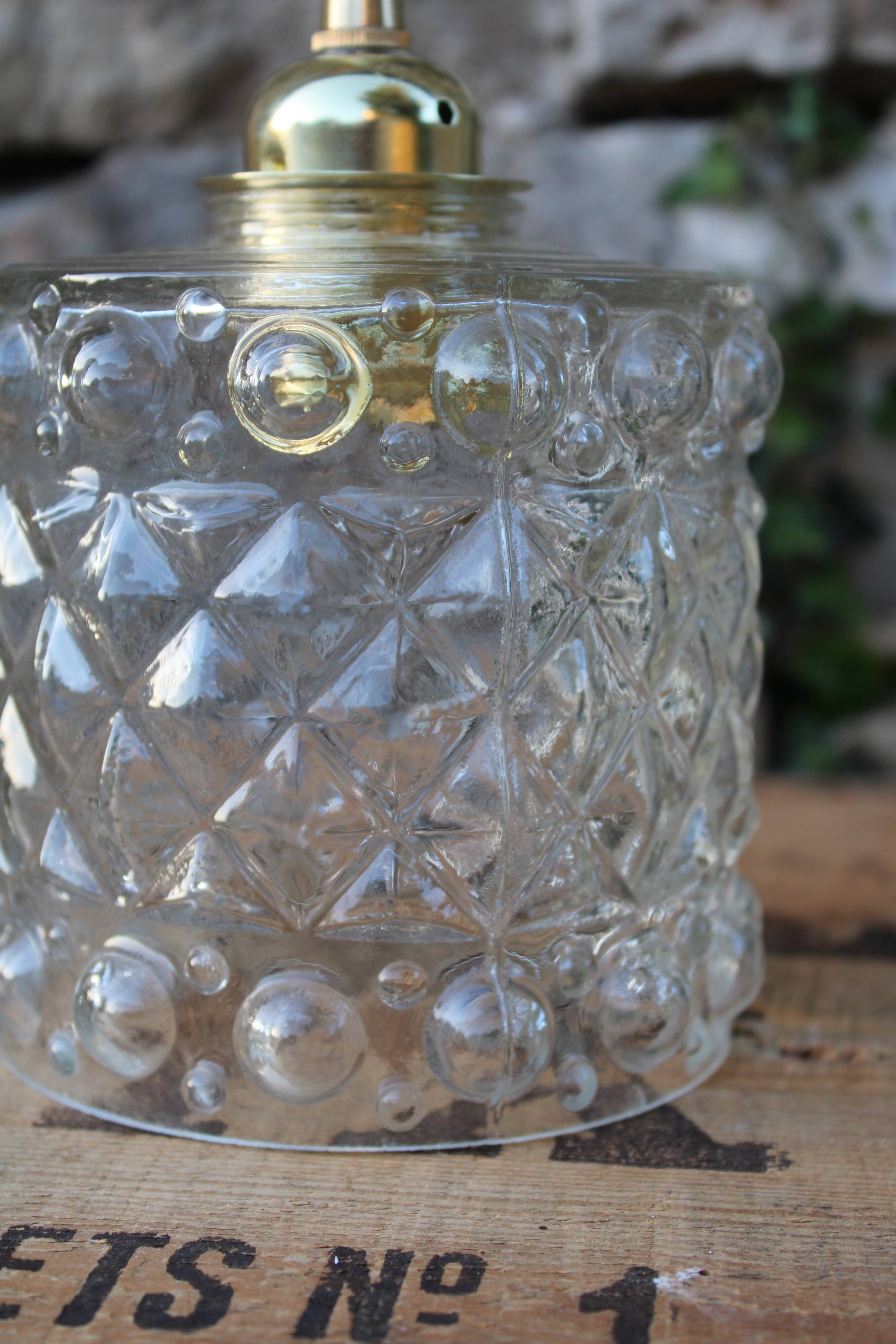 Moulded glass globe walk-in lamp