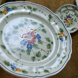 9 dessert plates from the Longchamp "Nemours" collection, hand-painted.