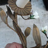 Vintage wall light in gold metal and flowers