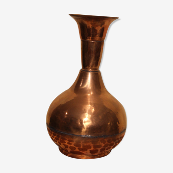 Red copper vase