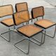 Suite de 4 chaises vintage modèle Cesca B32 en noir et chrome
