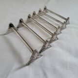 6 Silver metal knife holders