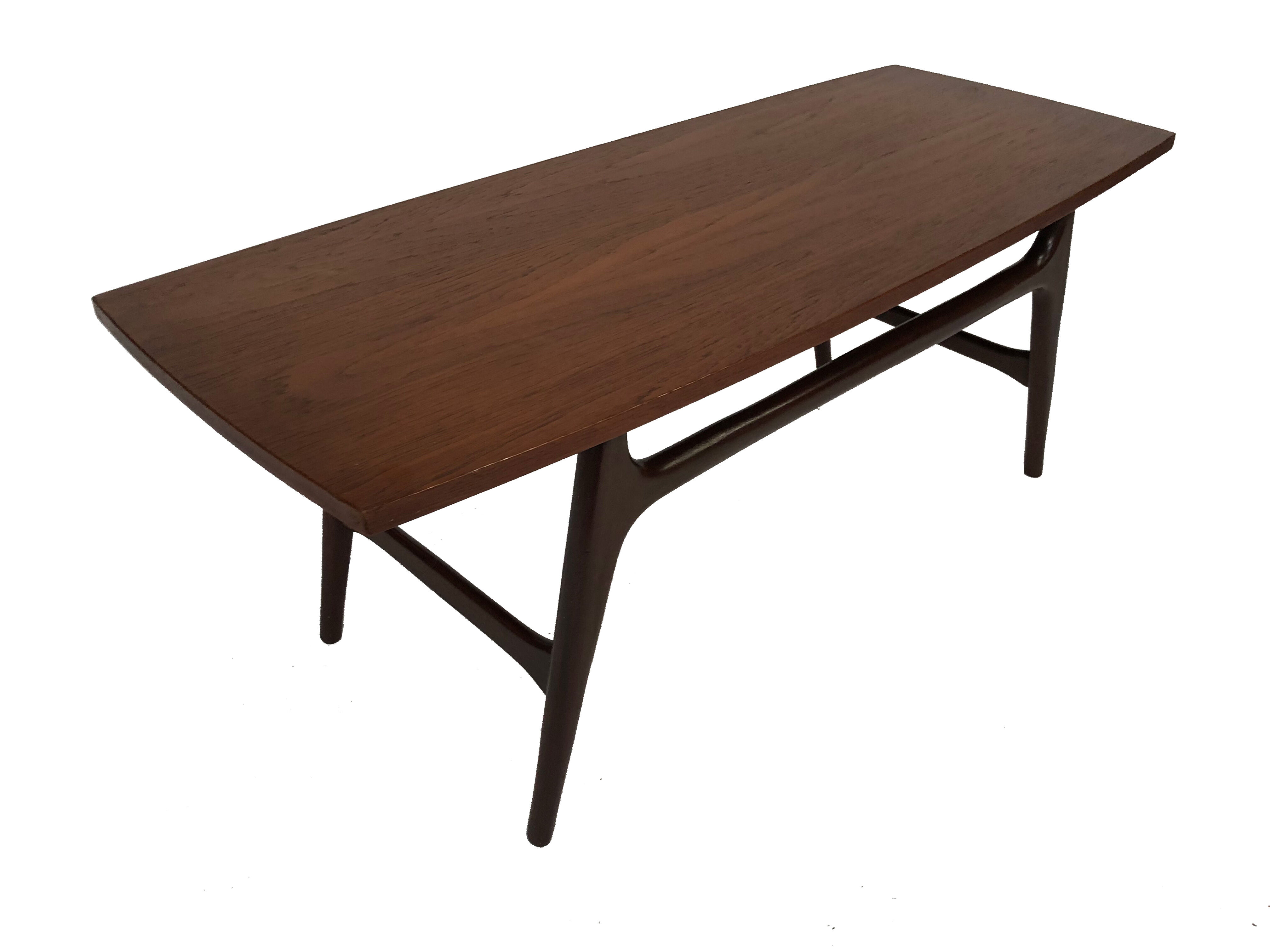 Coffee table Louis van Teeffelen Webe model 21