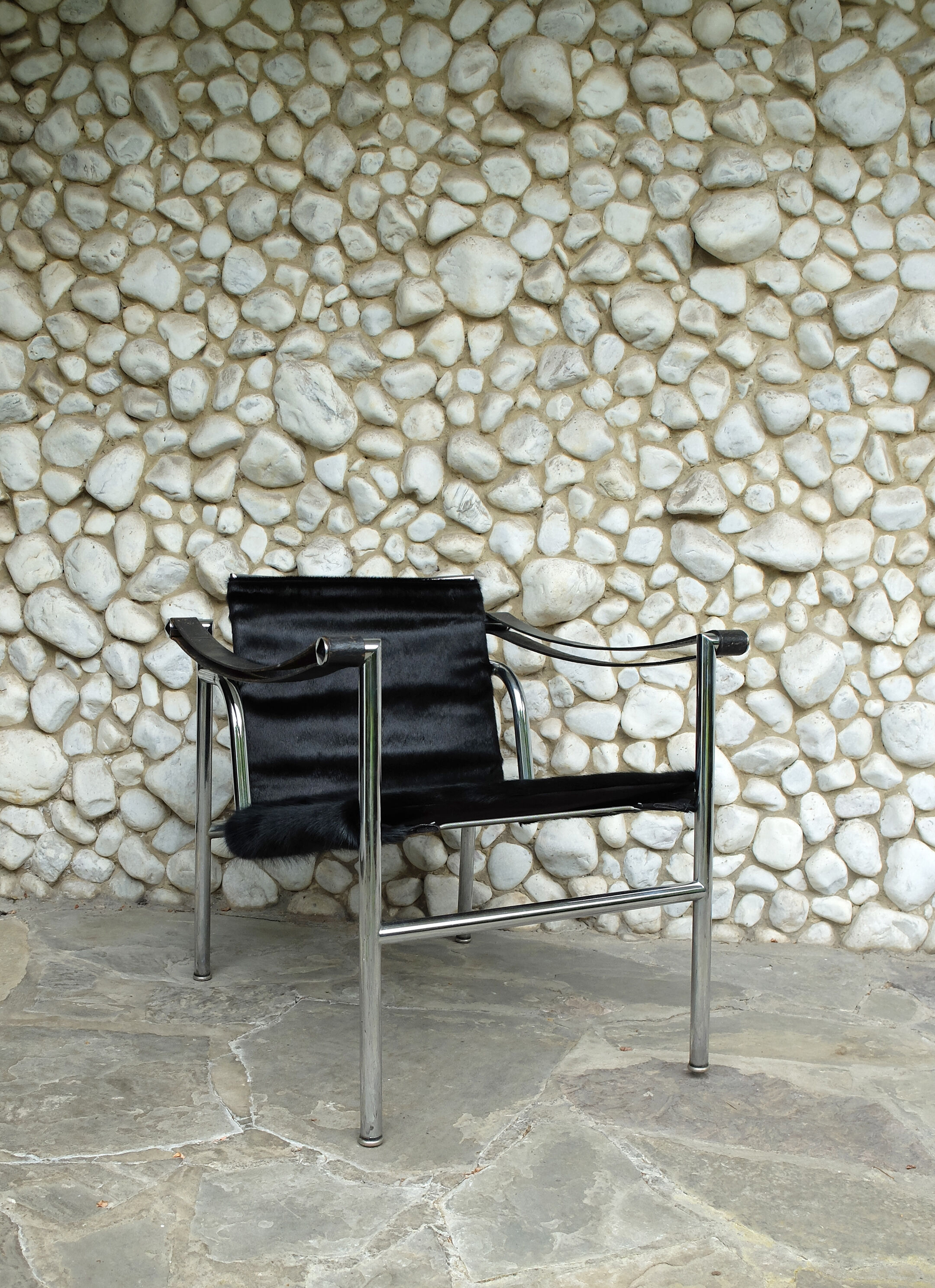 LC1 armchair by Le Corbusier, Pierre Jeanneret & Charlotte Perriand for Cassina 1960