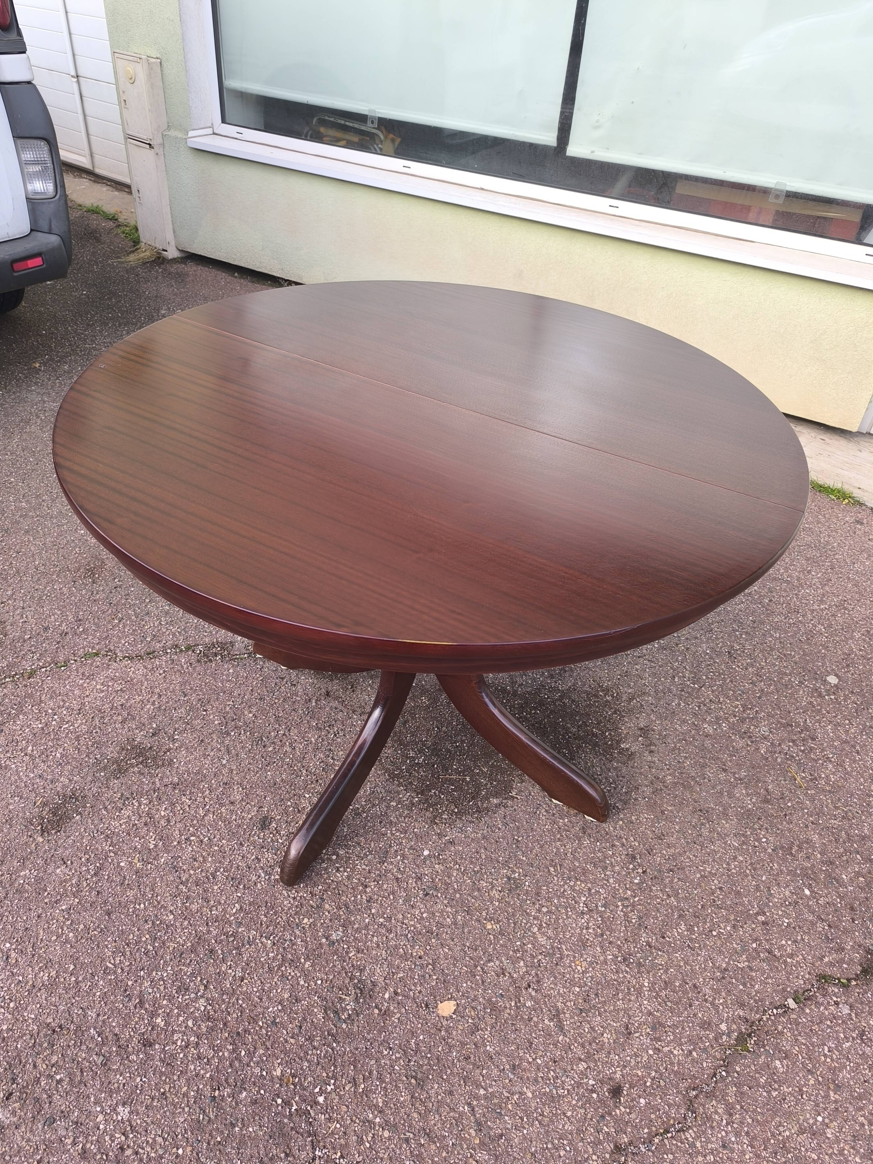 Table ronde extensible 4 à 6 personnes bois