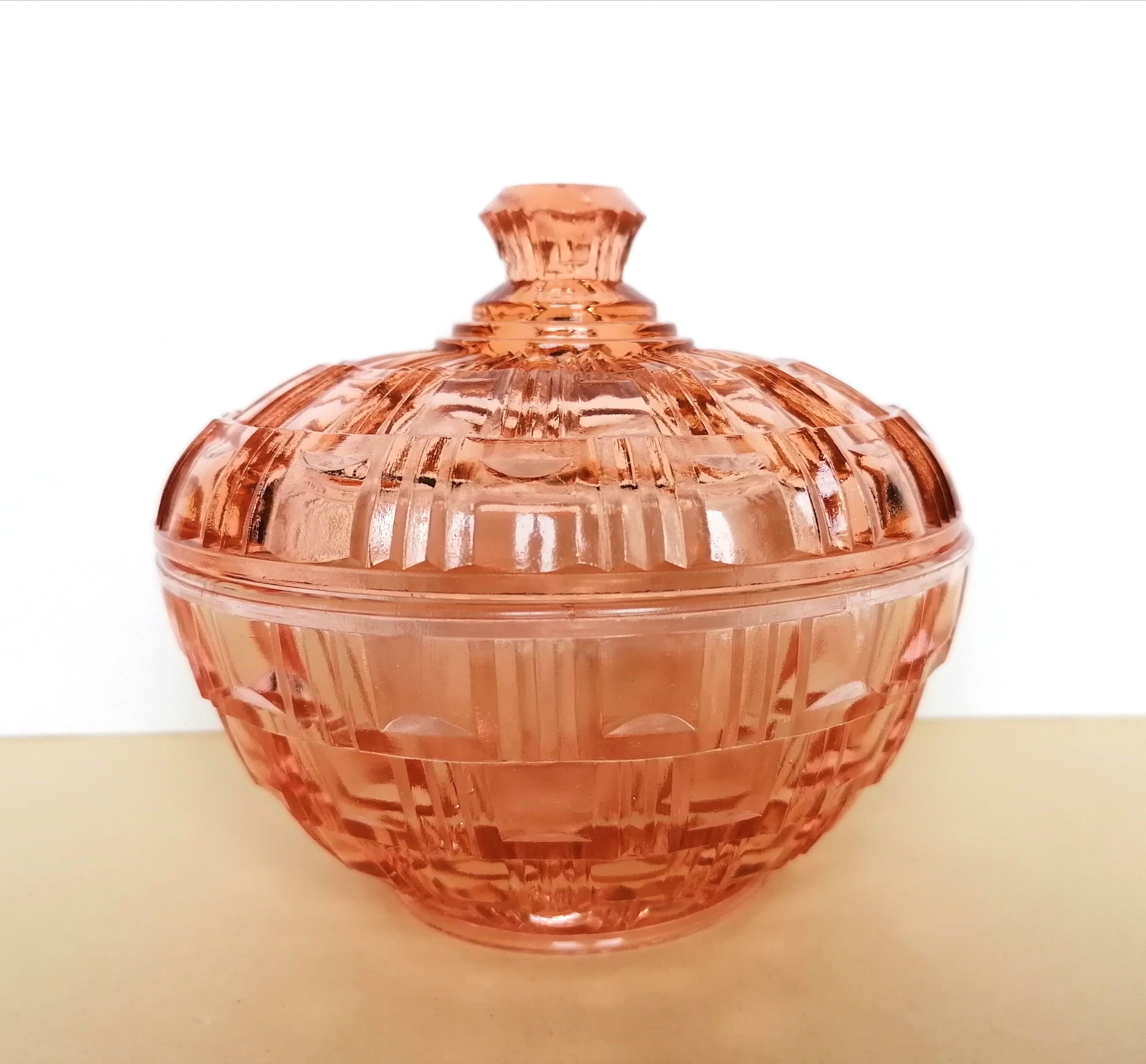 Candy or sugar maker in pink glass