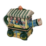 Small spread teapot