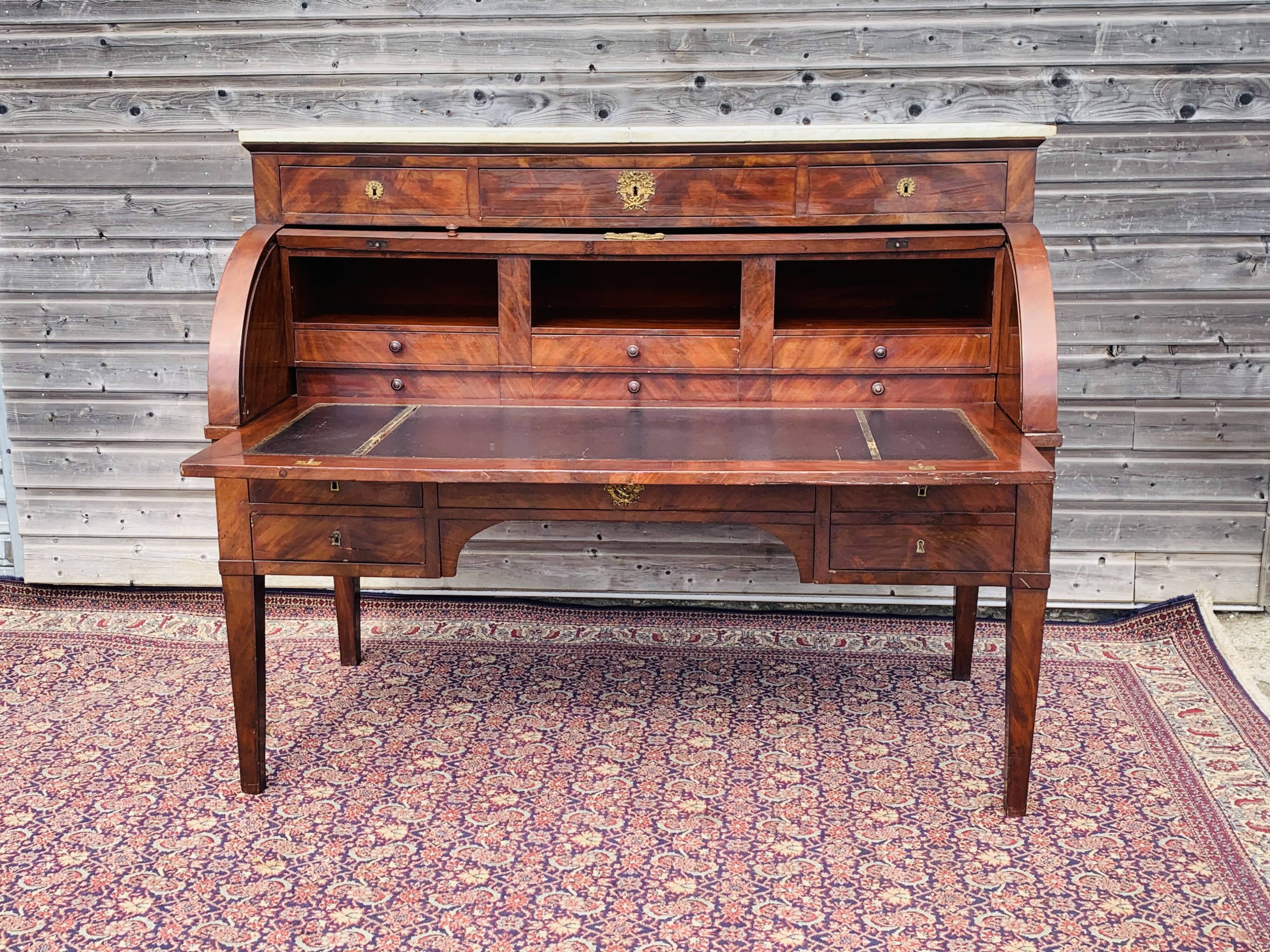 Desk in louis XV marquetry