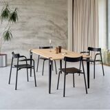 Tiptoe dining table - eco-certified wood