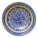 Plat en céramique ancienne du Maroc