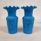 Paire de vases en opaline bleu