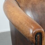 Comfortable vintage sheepskin 2.5-seater club sofa