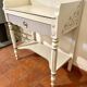Desserte ou petit bureau beige et taupe